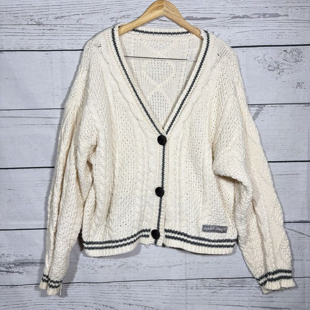 Taylor Swift Folklore Cardigan Ivory Cable Knit Sweater XS/Small Stars Embroider